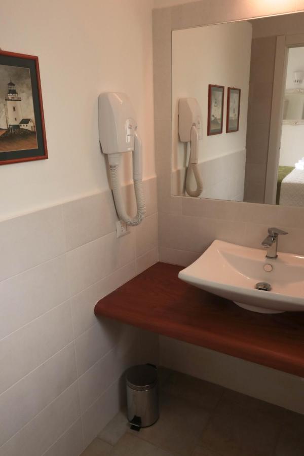 B&B Limone San Teodoro  Ngoại thất bức ảnh