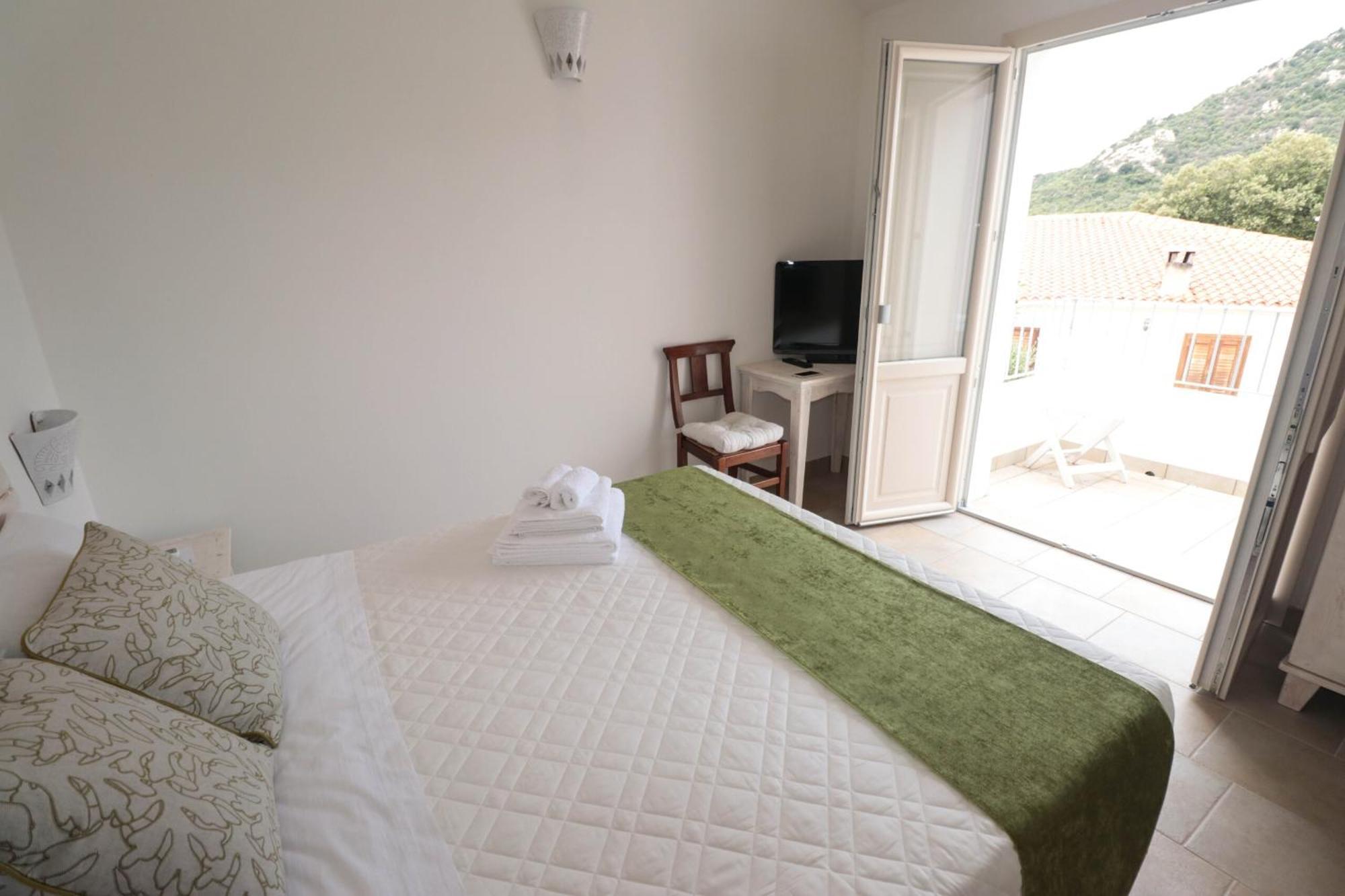B&B Limone San Teodoro  Phòng bức ảnh